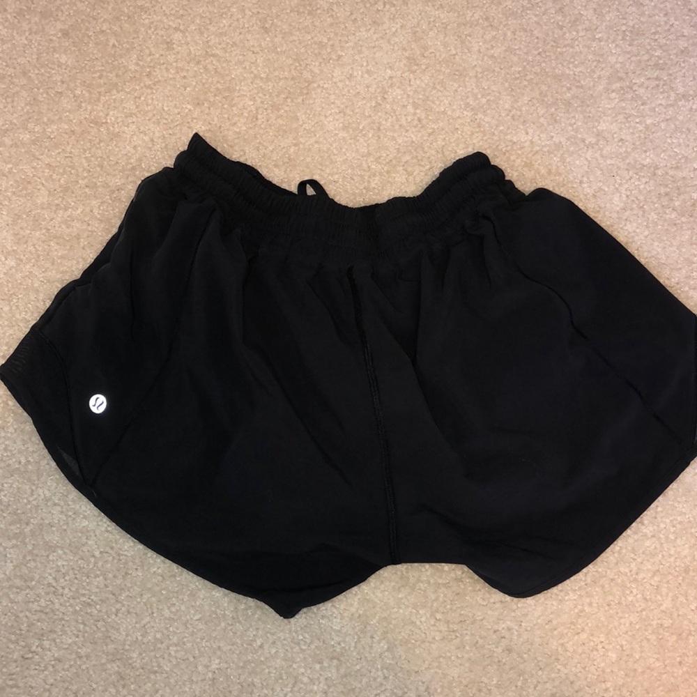 Lululemon Hotty Hot Short Size 6